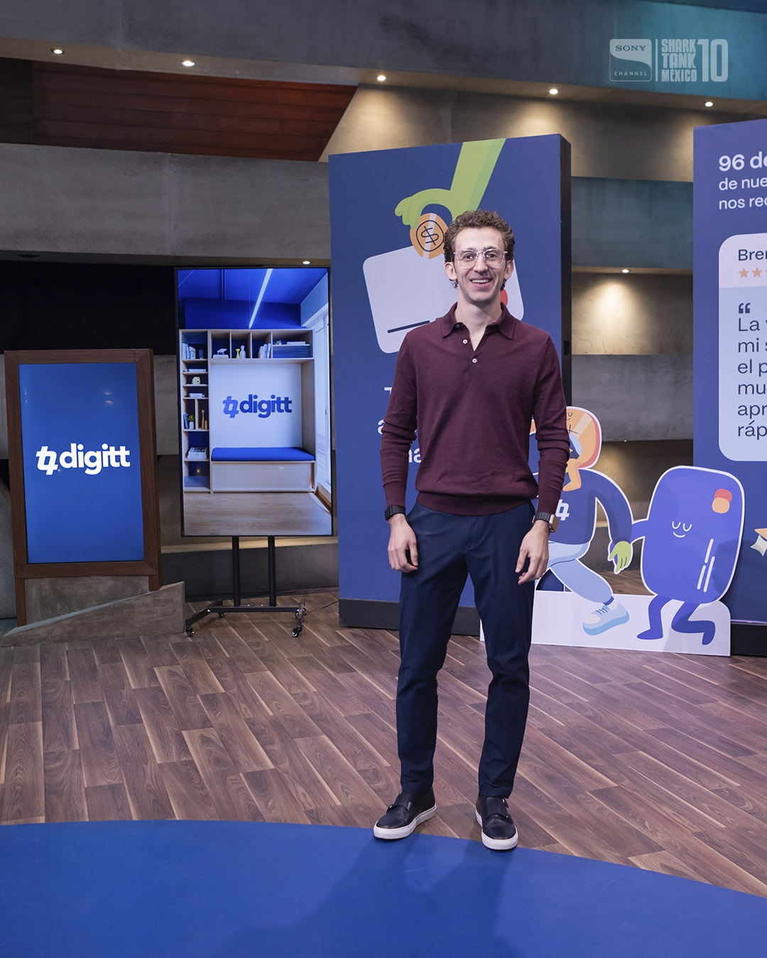 Equipo de Digitt en Shark Tank México